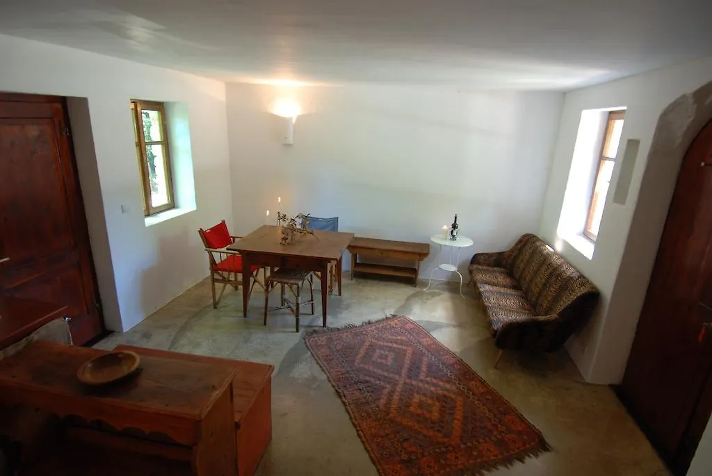 Holiday Home Stancija Mani Zminj